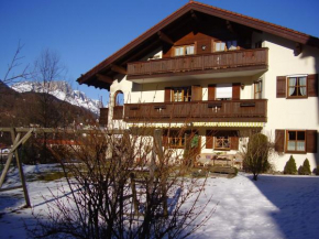 Гостиница Ferienwohnung Garzmann, Берхтесгаден